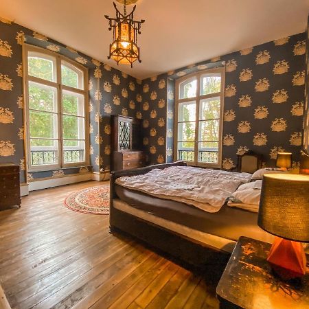 Private Castle With Park - Chateau Guillermo La Moncelle Екстер'єр фото