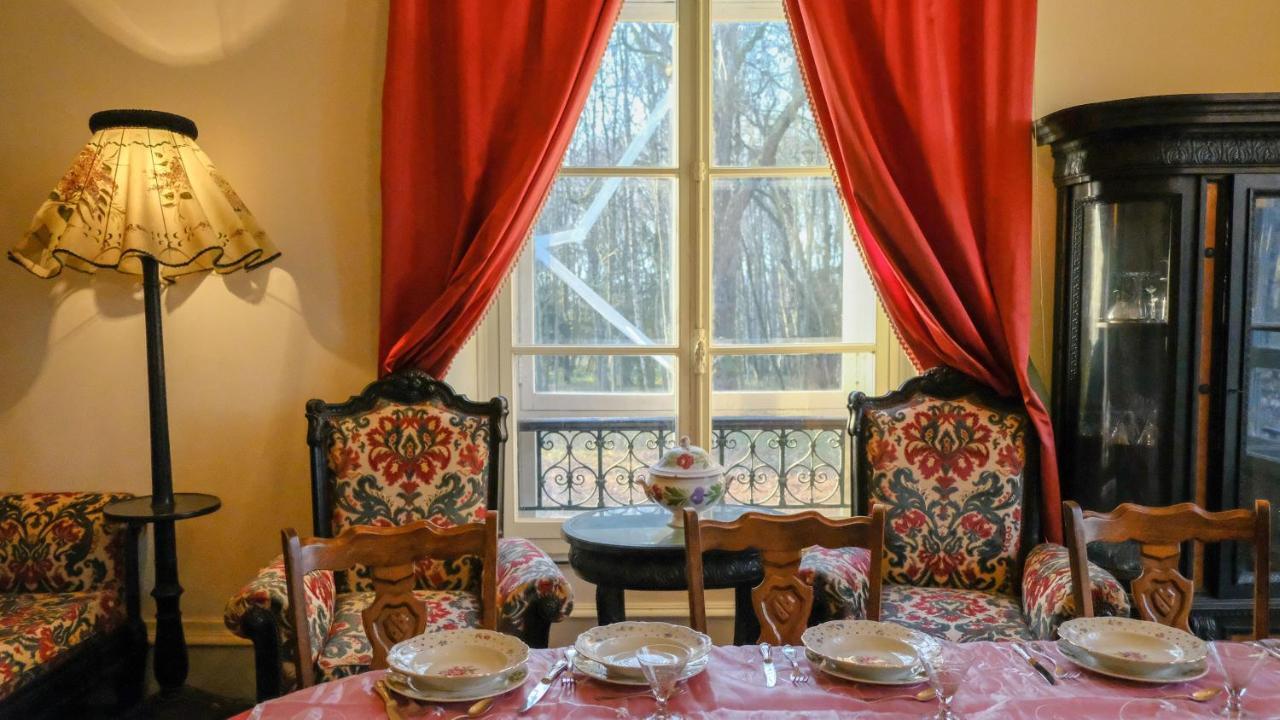 Private Castle With Park - Chateau Guillermo La Moncelle Екстер'єр фото