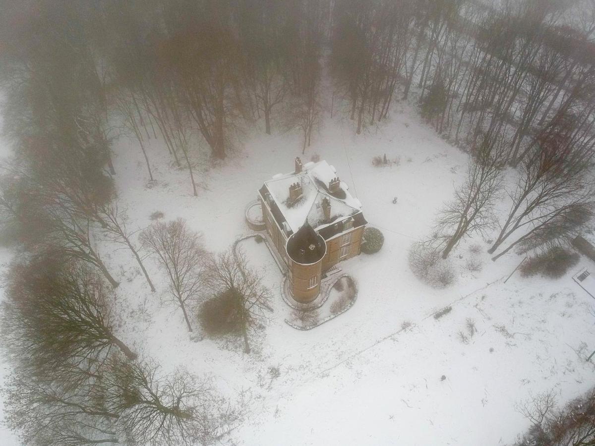 Private Castle With Park - Chateau Guillermo La Moncelle Екстер'єр фото