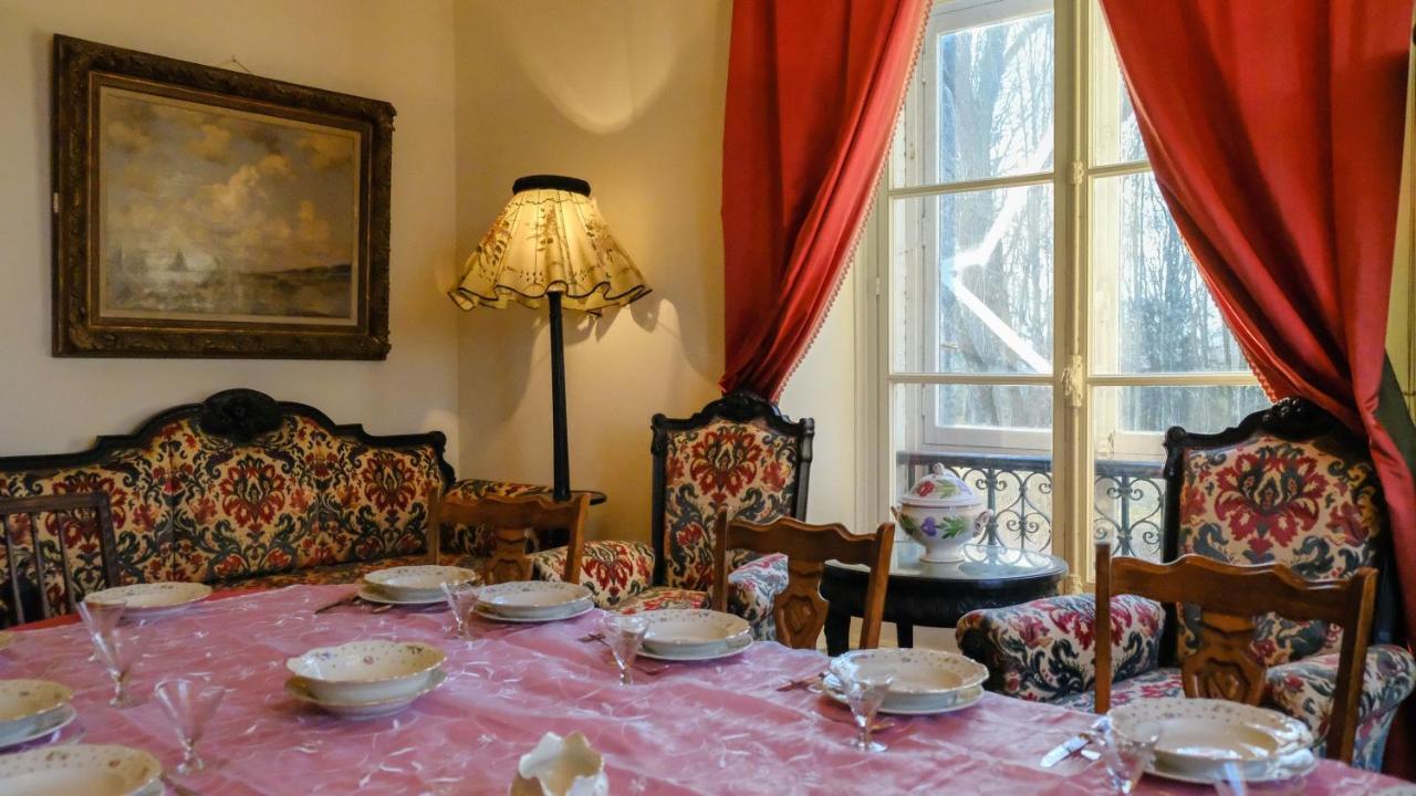Private Castle With Park - Chateau Guillermo La Moncelle Екстер'єр фото