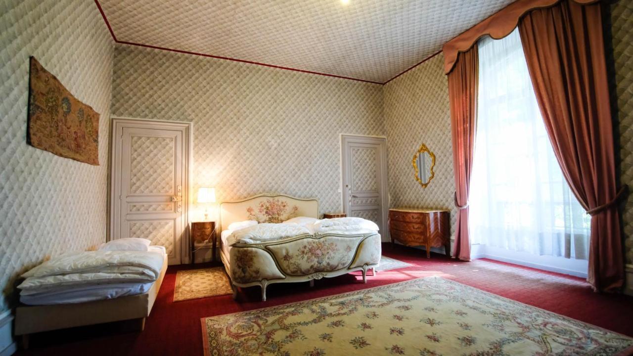 Private Castle With Park - Chateau Guillermo La Moncelle Екстер'єр фото